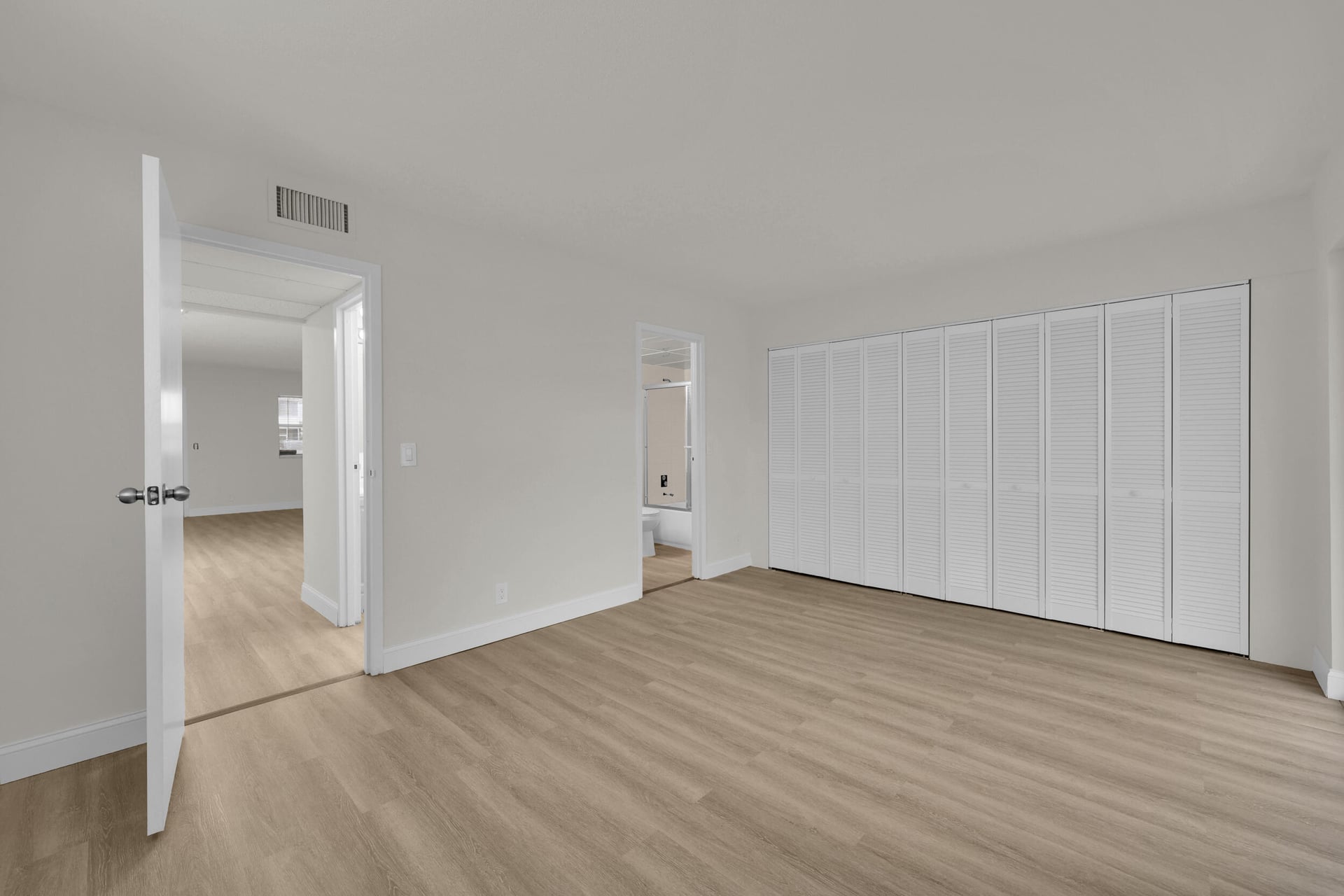  Residence photo 15