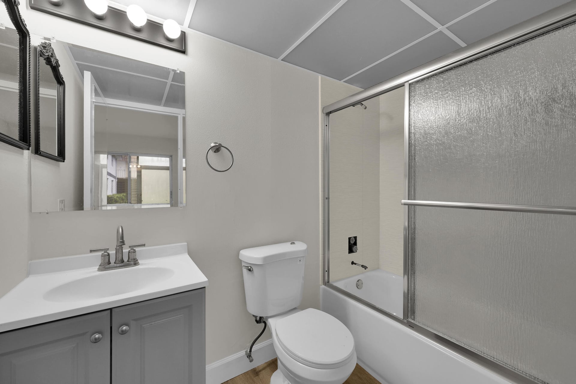  Residence photo 18