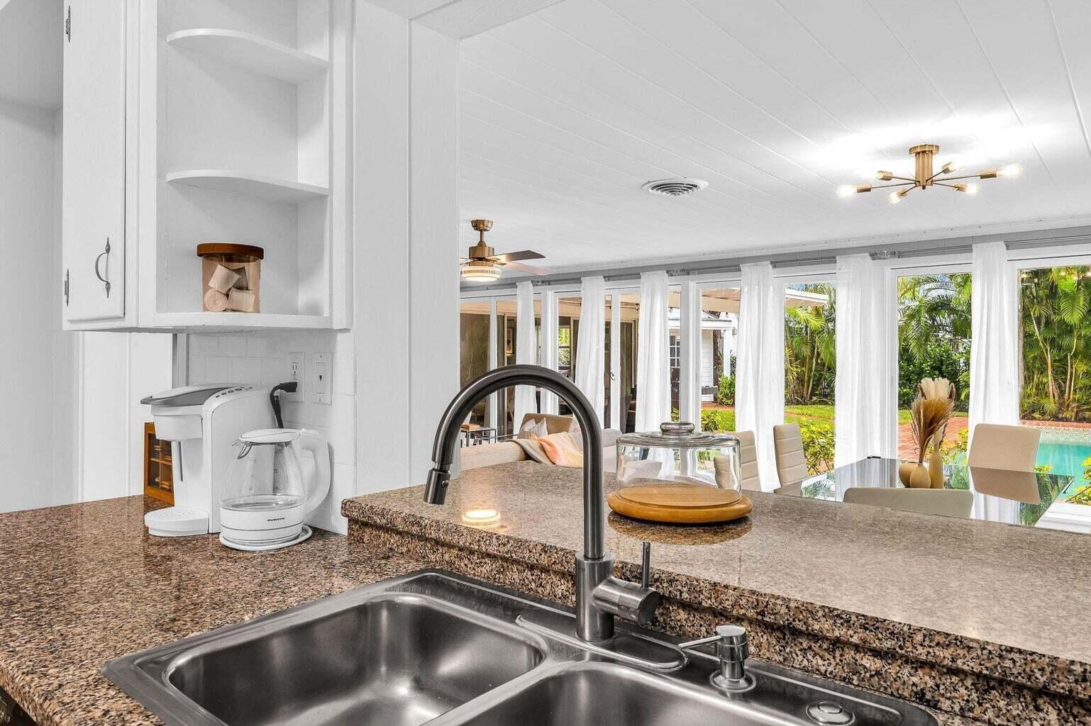 SoSo West Palm Beach Residence photo 10