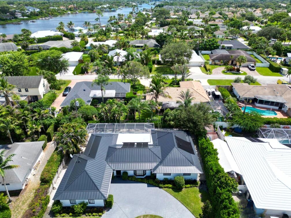 Residence photo 2