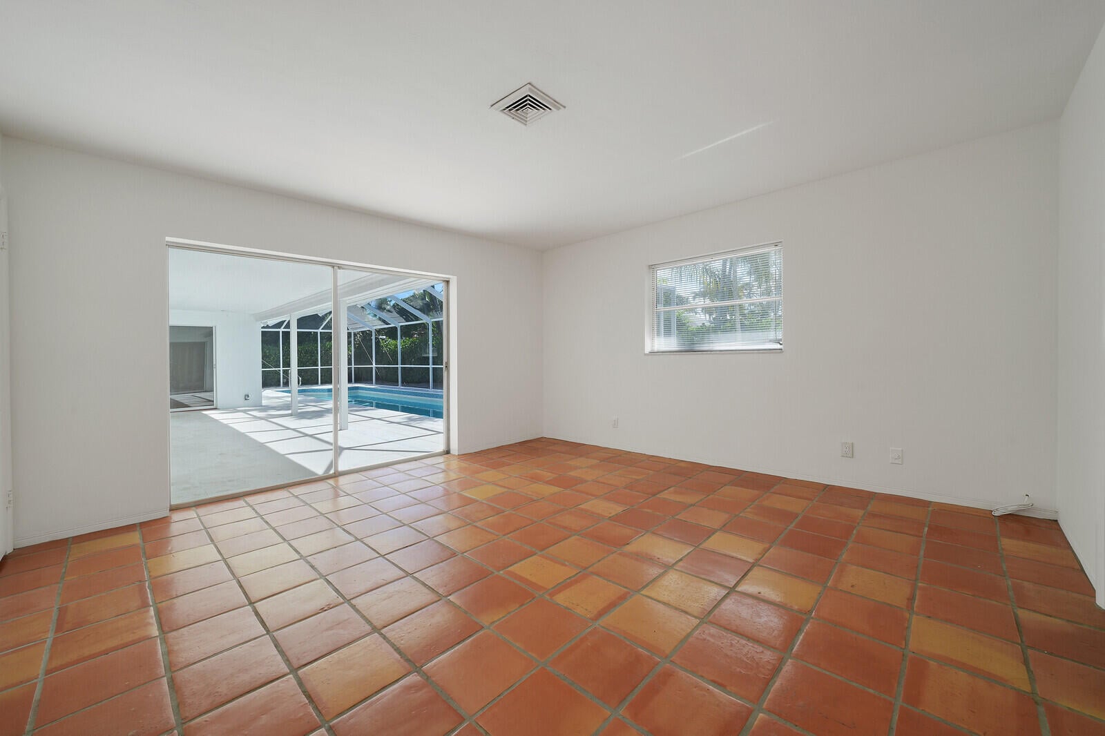 Residence photo 18