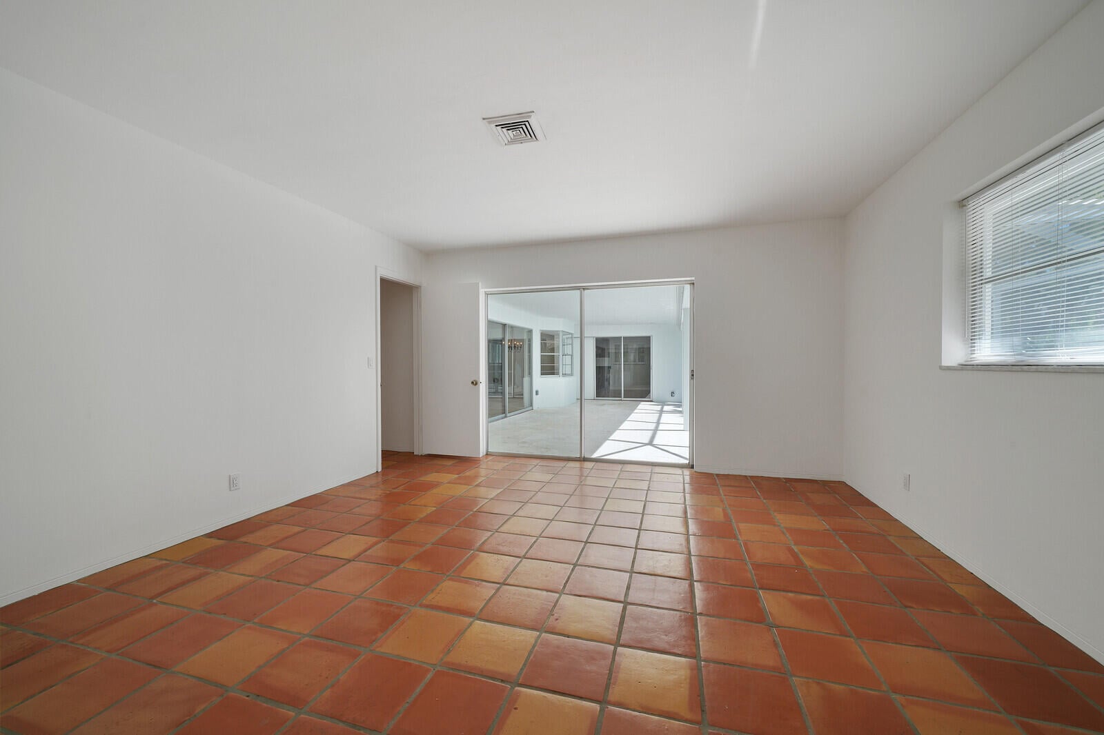 Residence photo 22