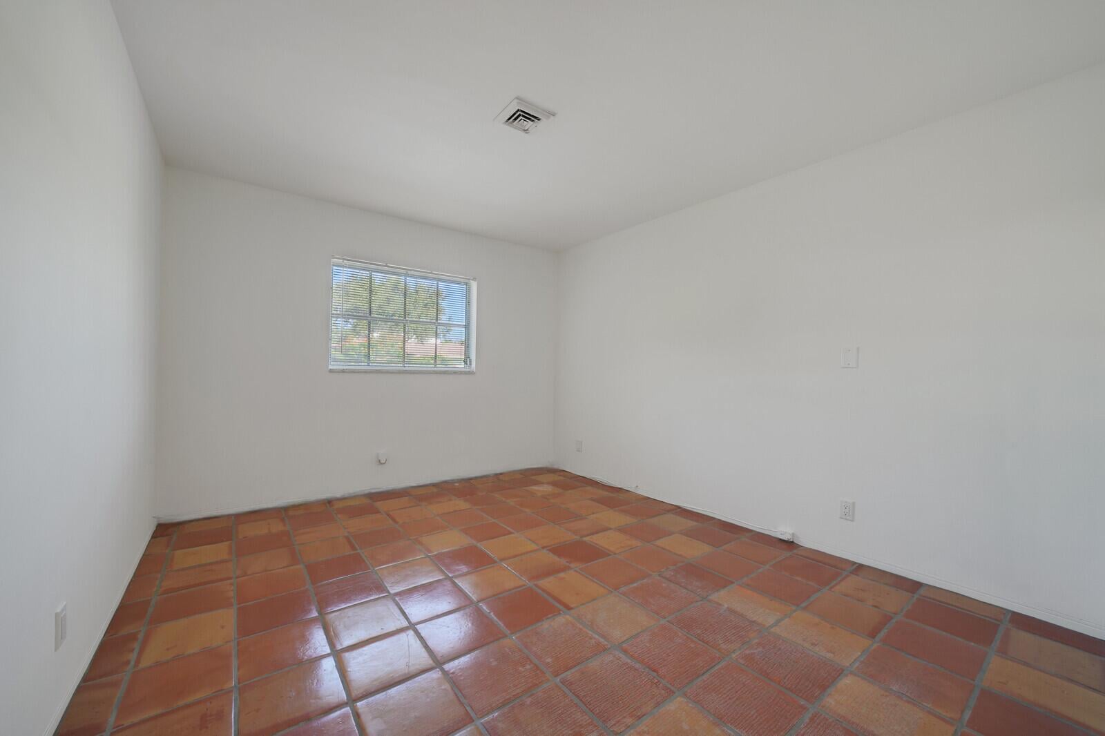 Residence photo 24