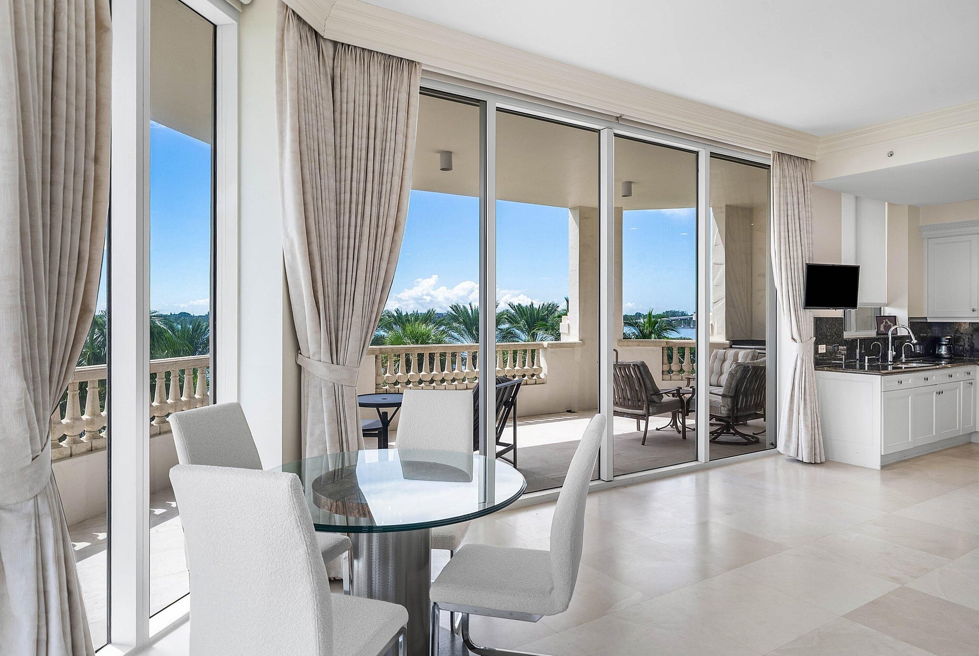 Bellaria Condos Palm Beach Unit 402 photo 6