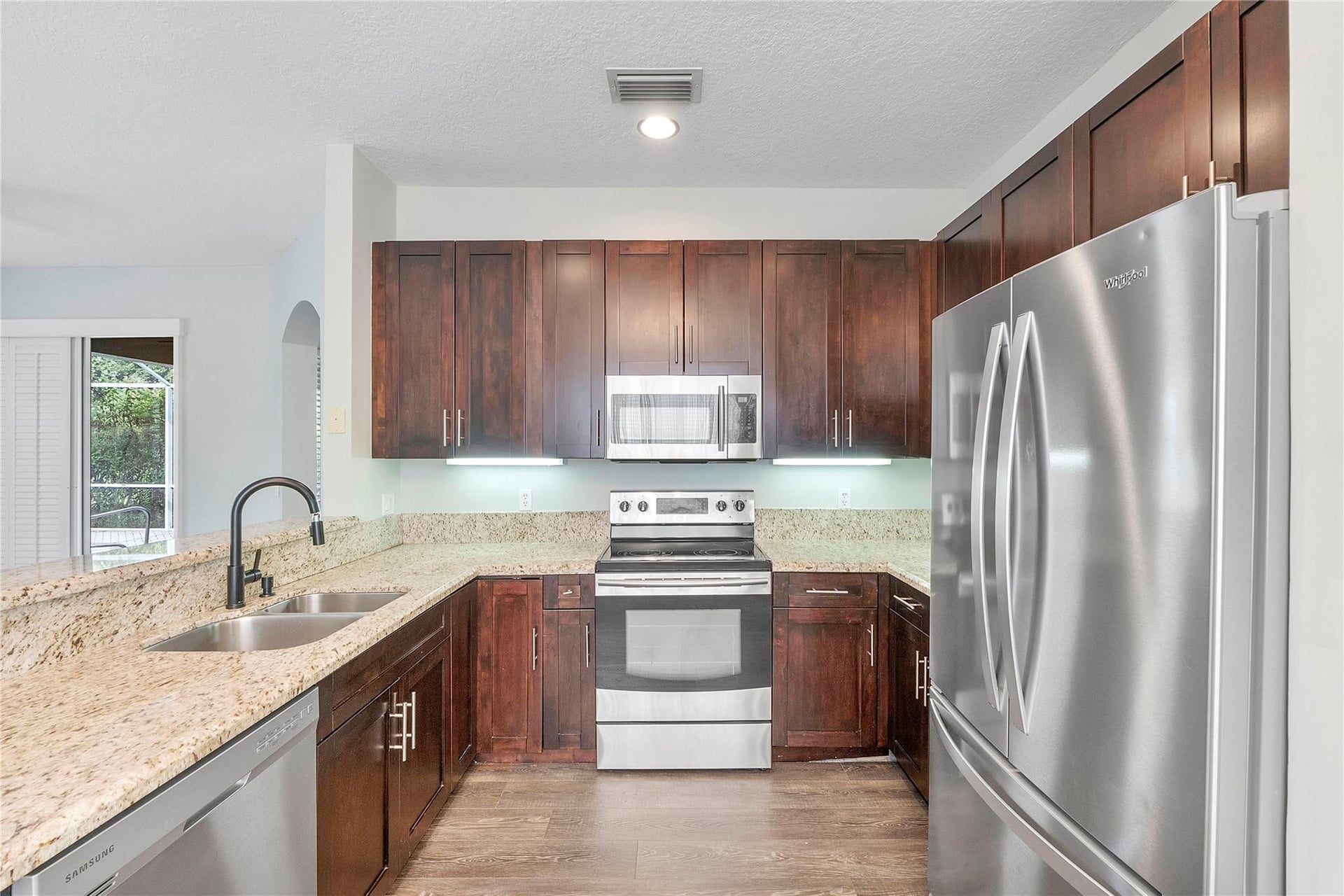  Residence photo 25