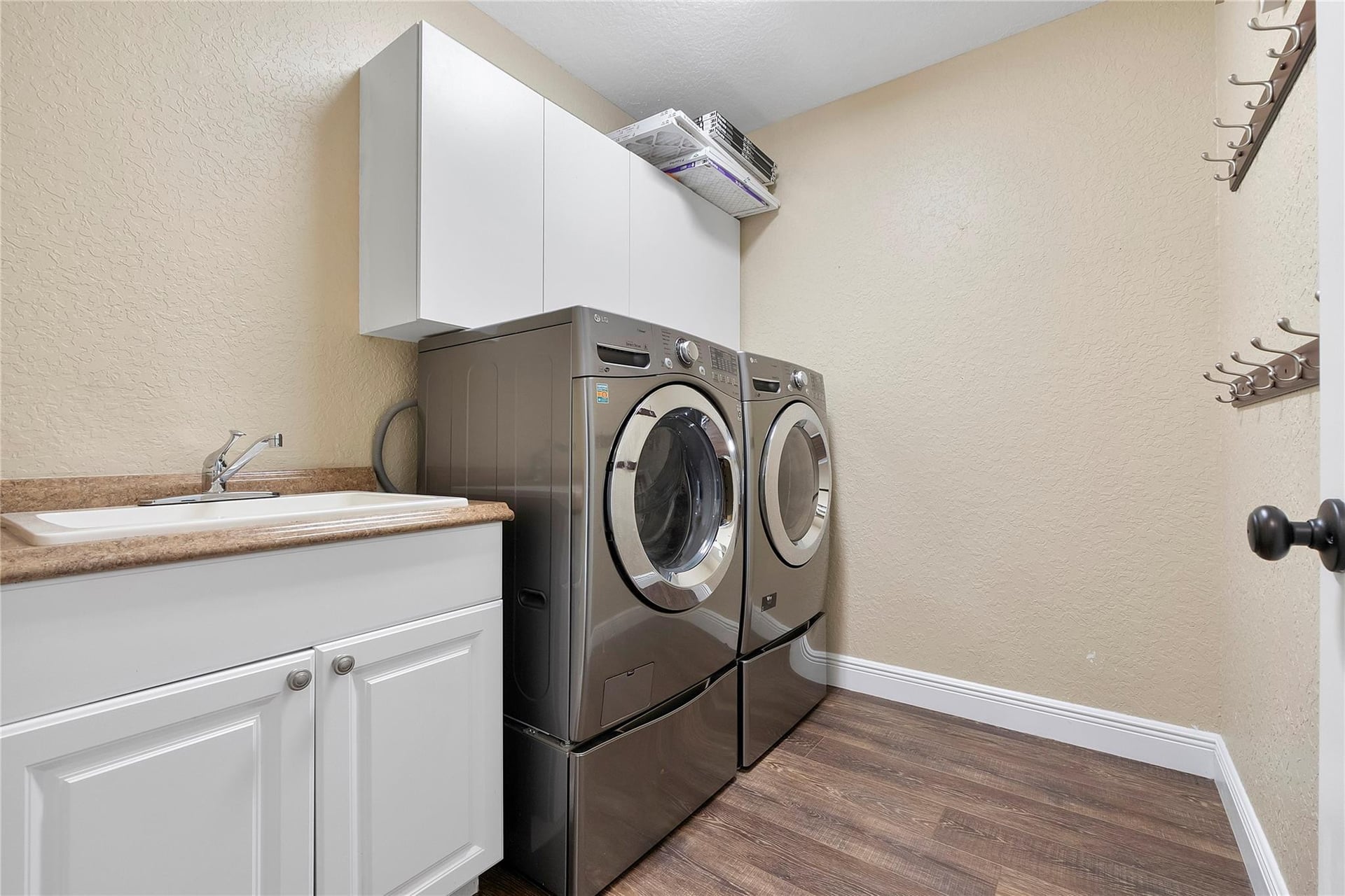  Residence photo 29