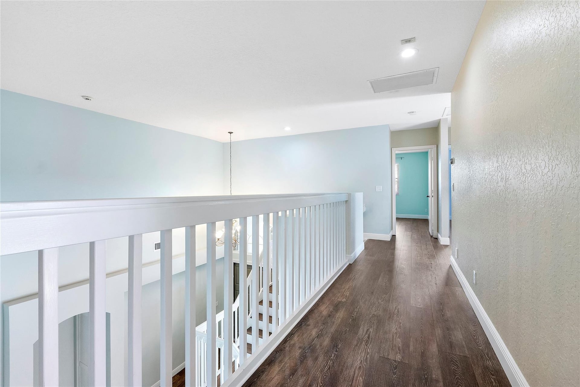  Residence photo 50