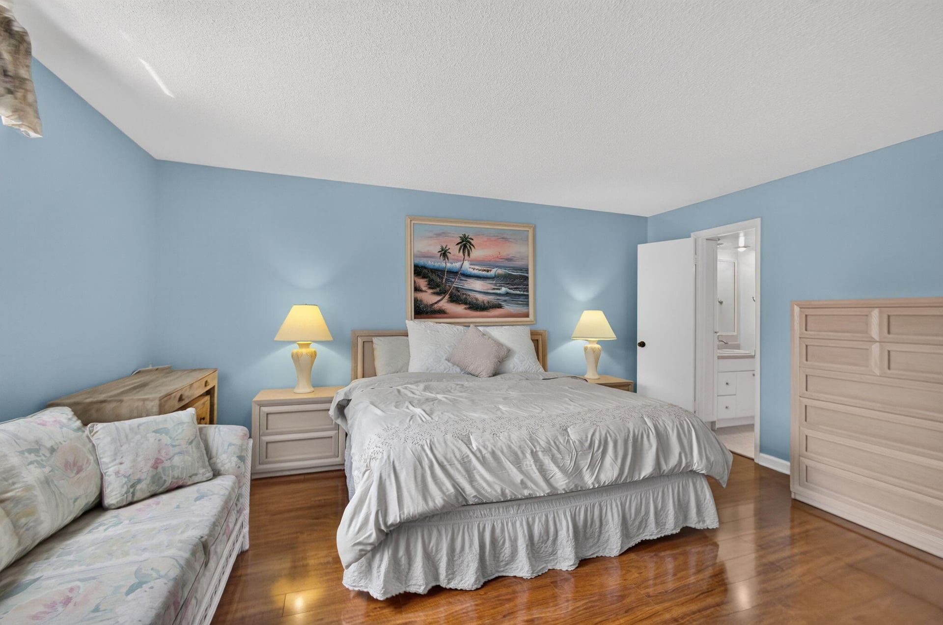 Unit 209 photo 13