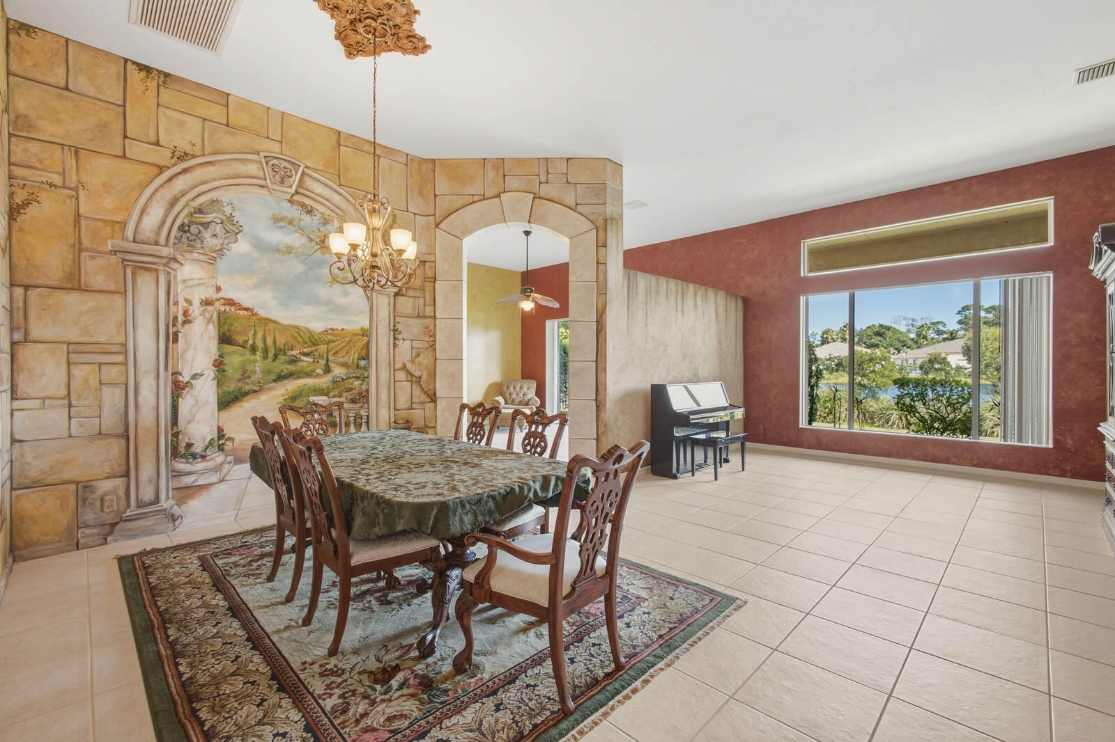  Residence photo 8