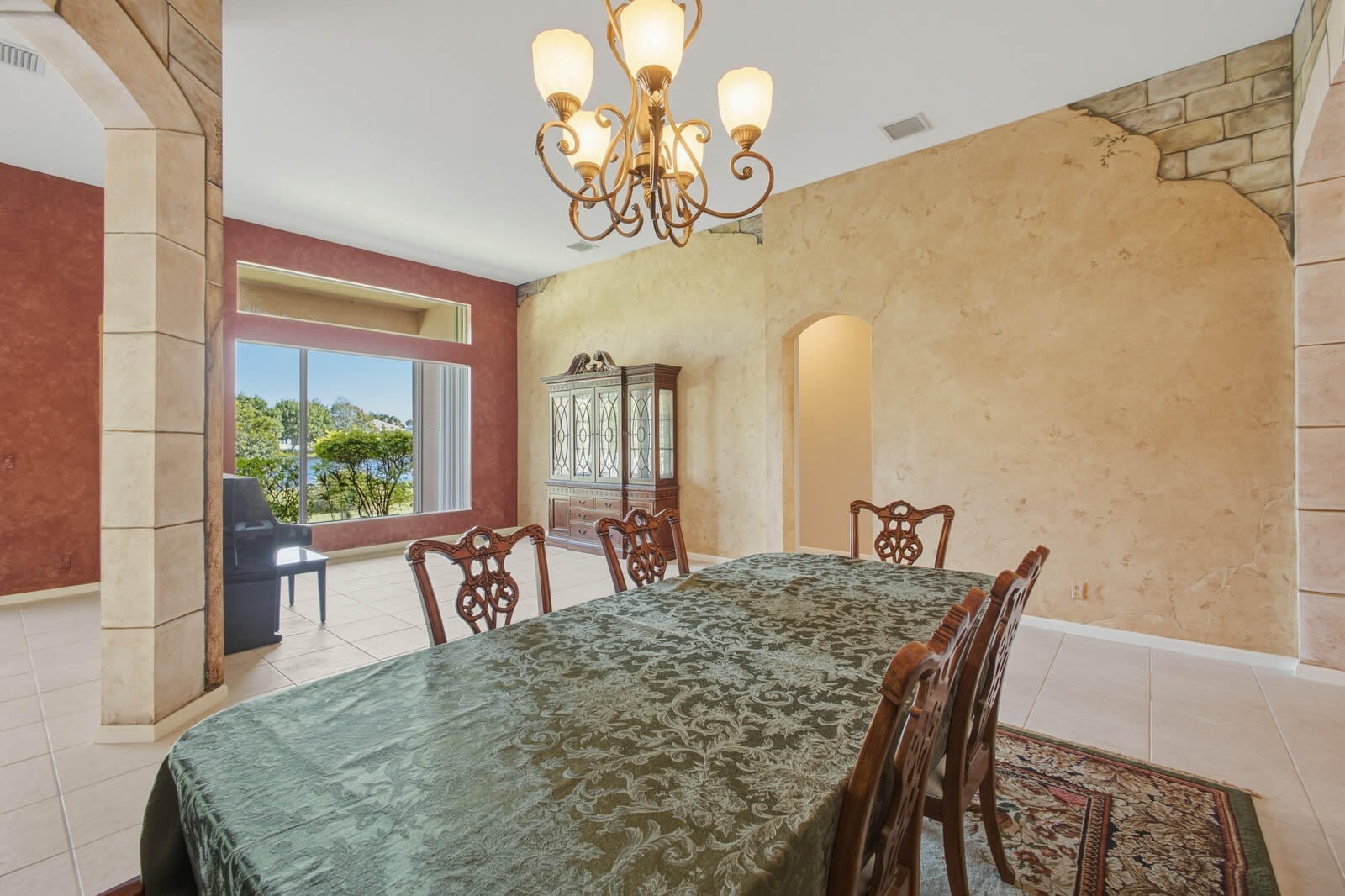  Residence photo 9