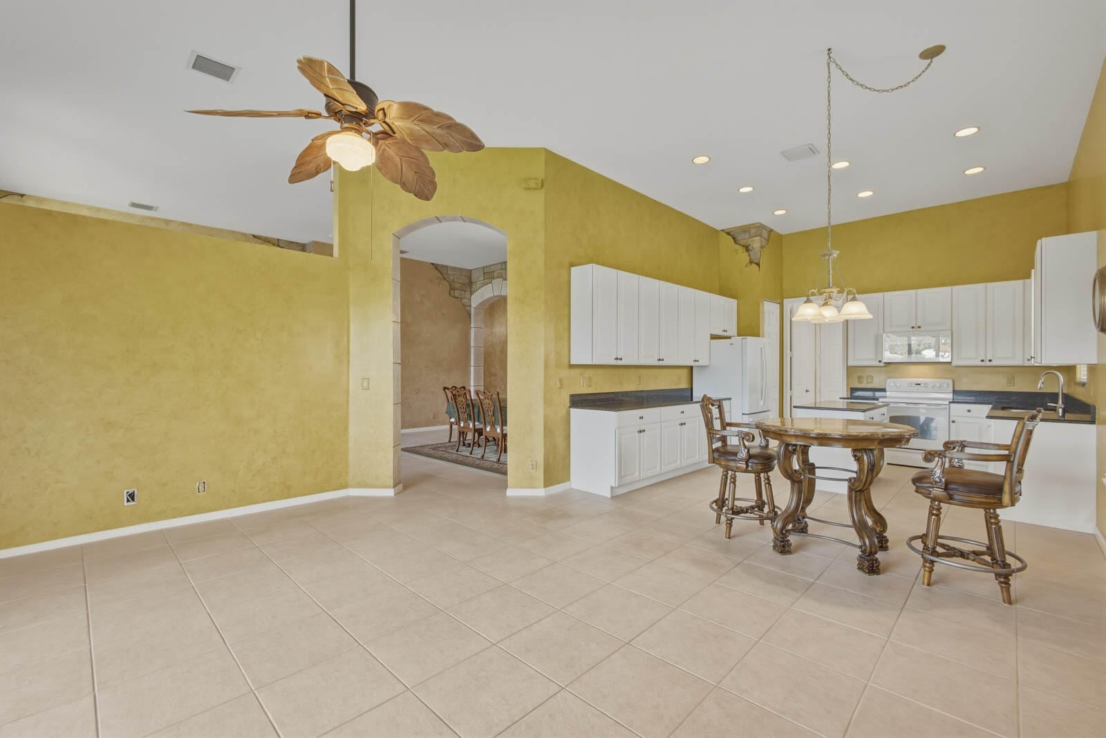  Residence photo 15