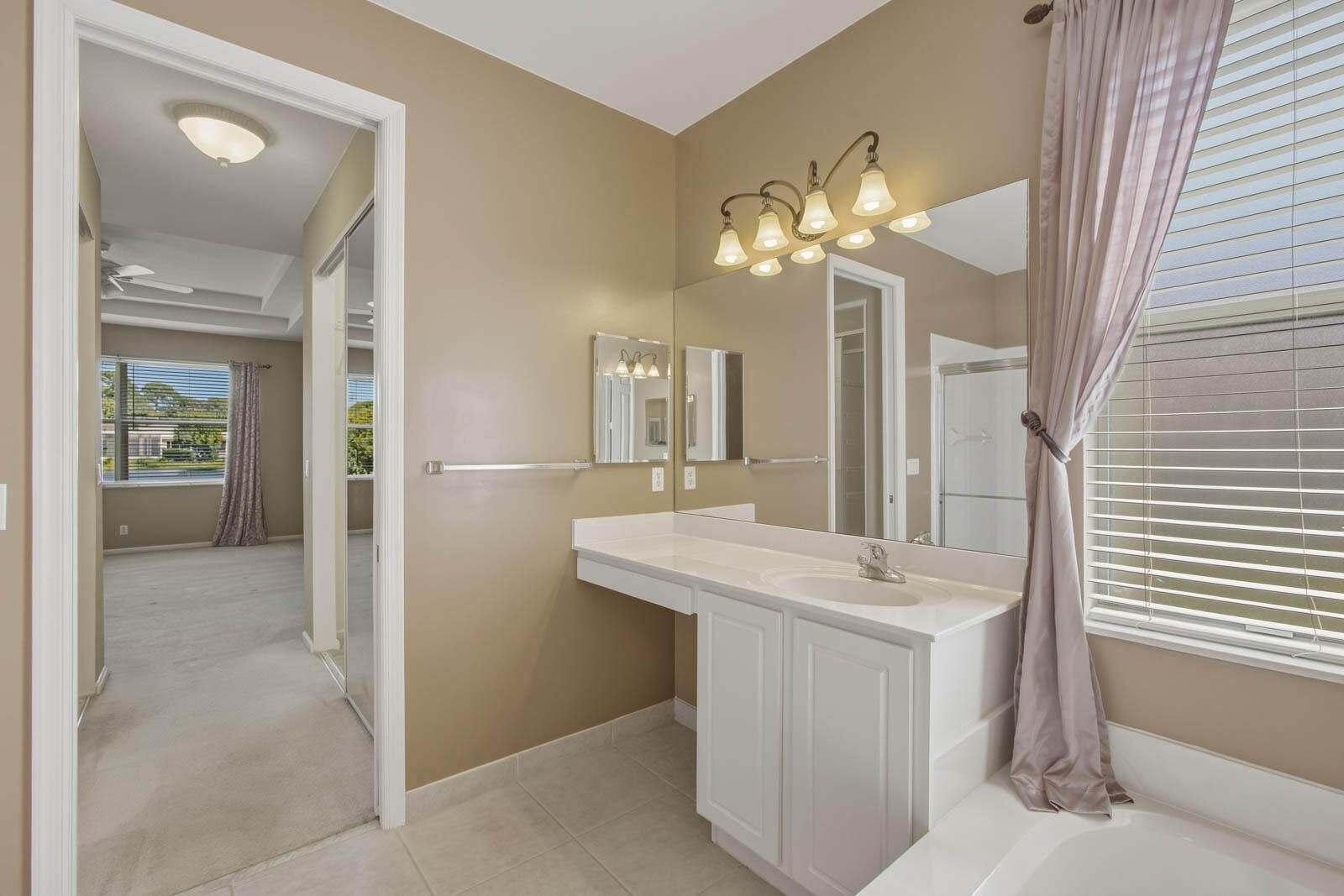  Residence photo 26