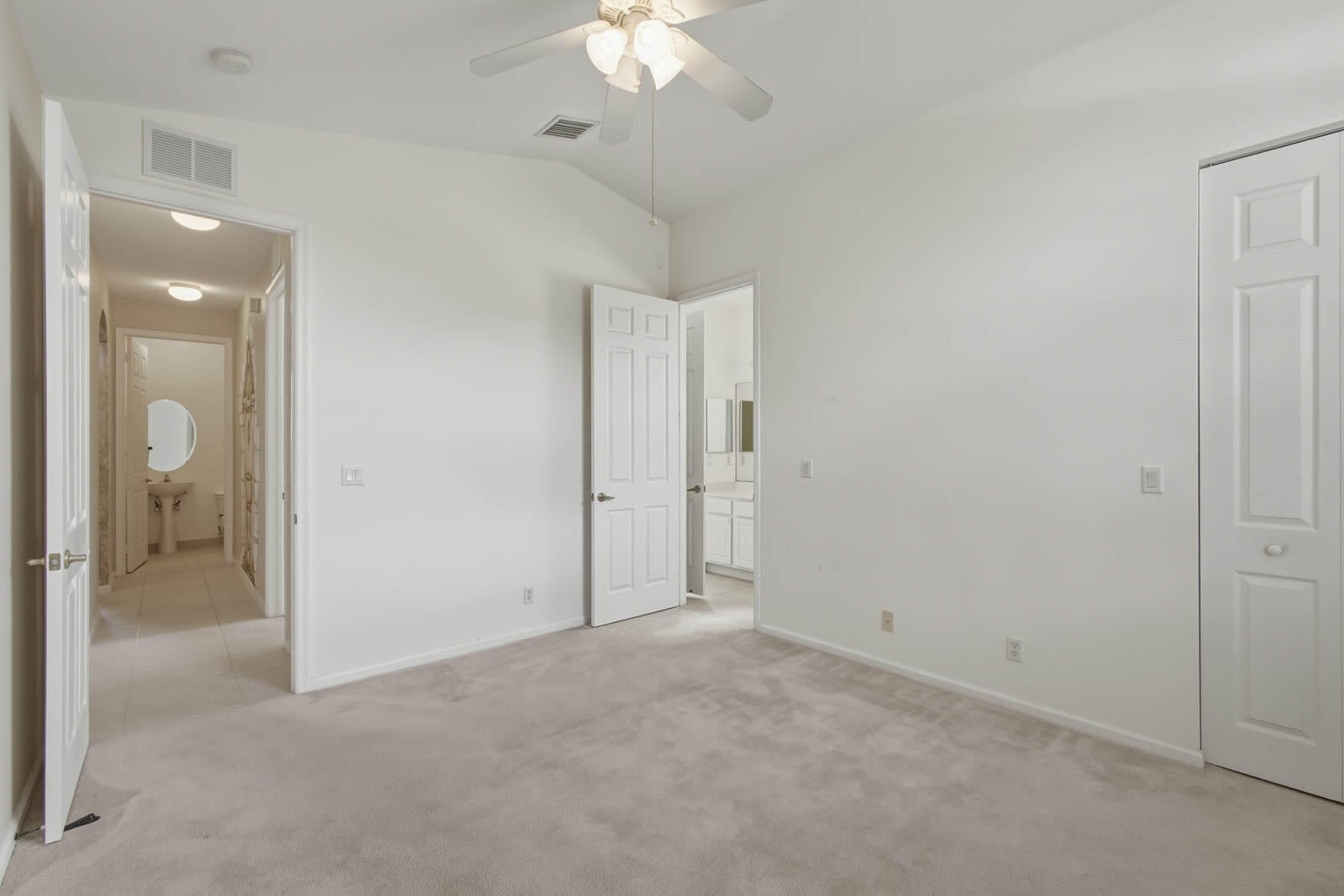  Residence photo 35