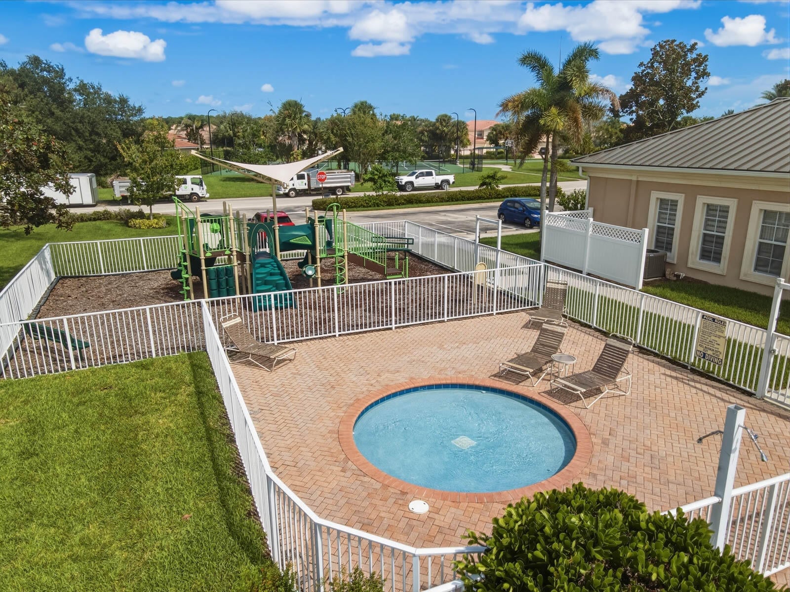  Residence photo 61
