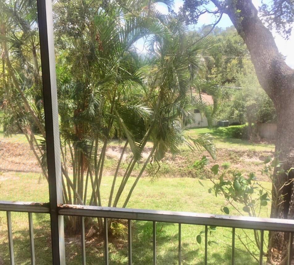Unit 22 photo 11
