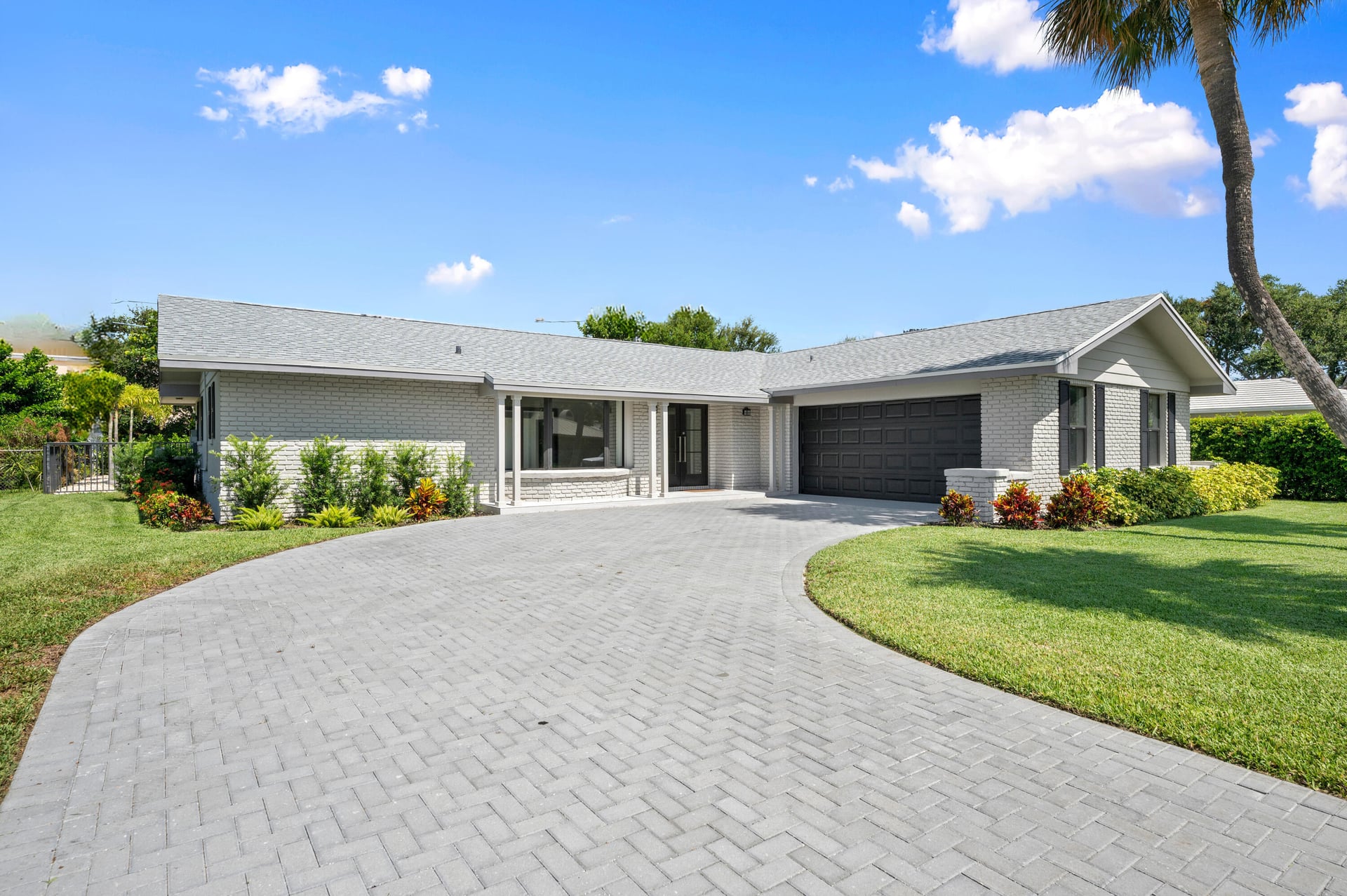 Residence photo 2