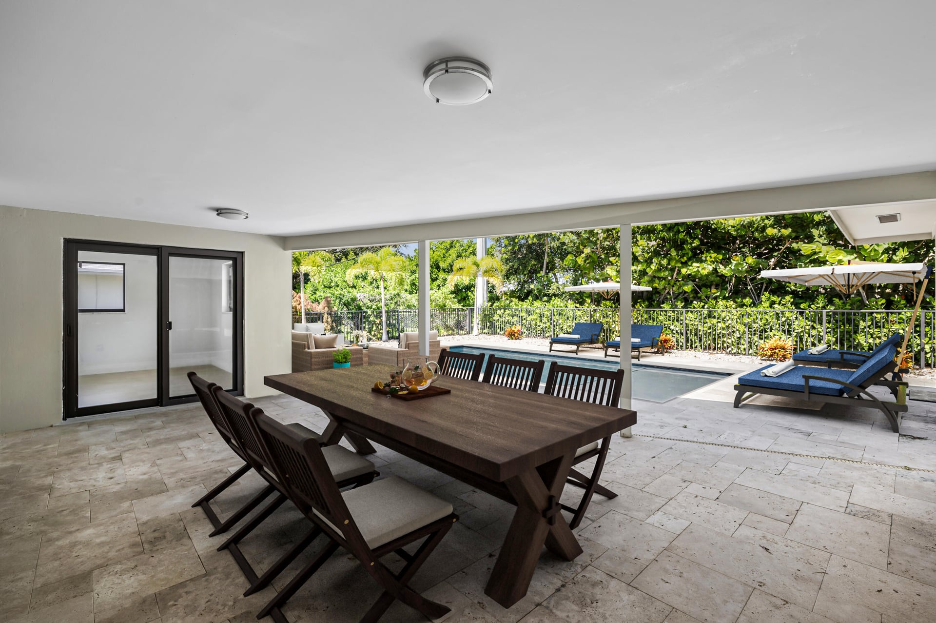 Residence photo 5