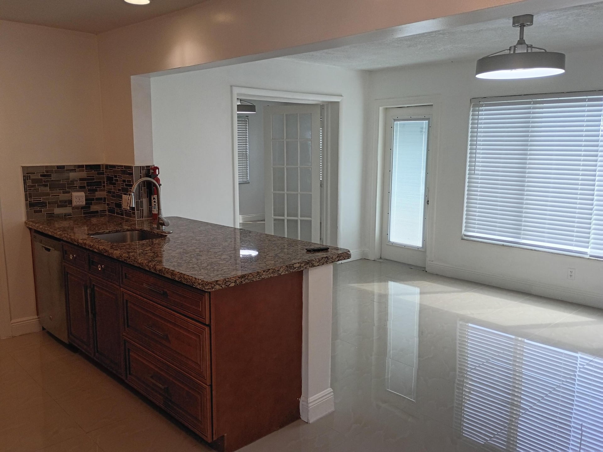 Residence photo 5