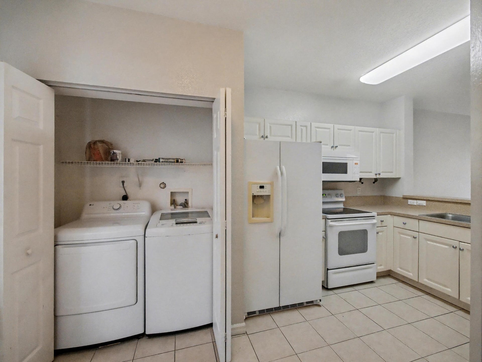 Residence photo 4