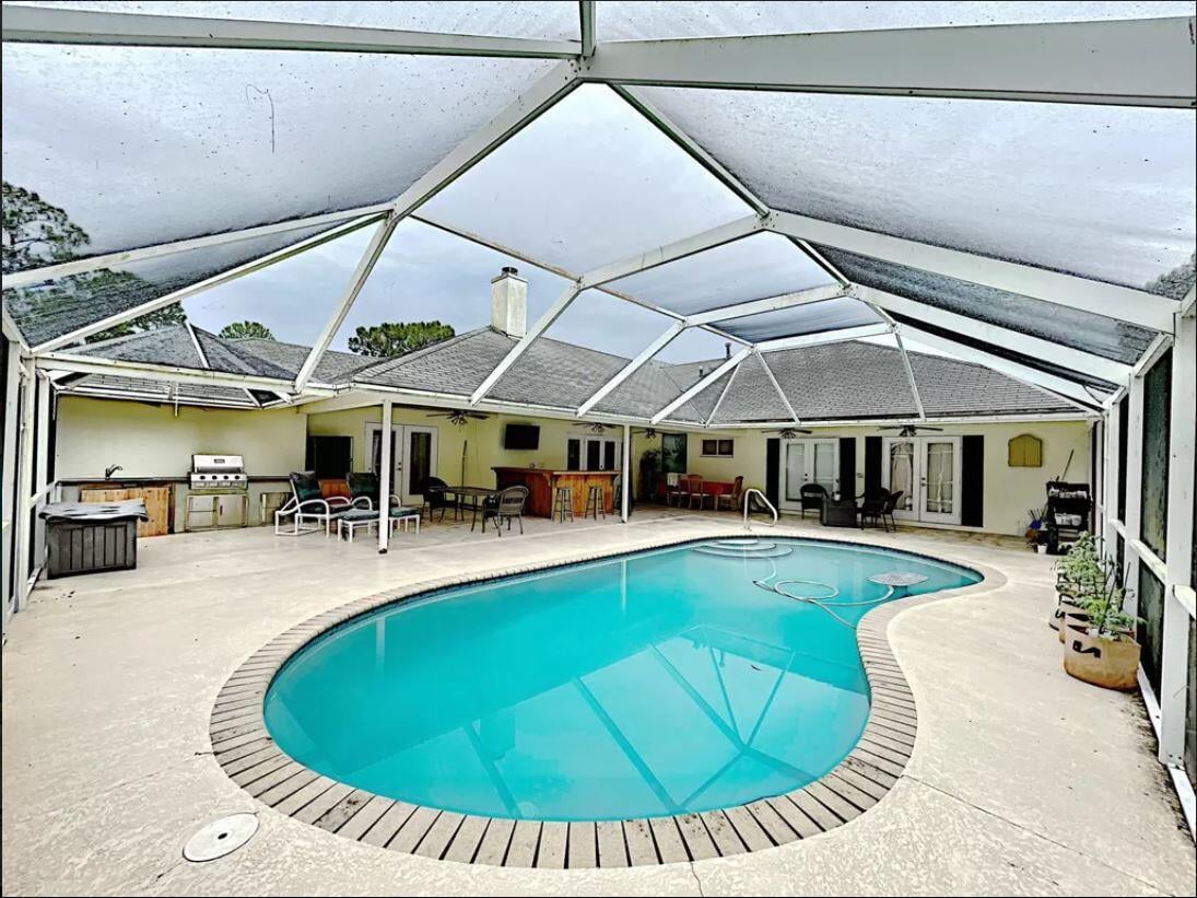 Residence photo 5