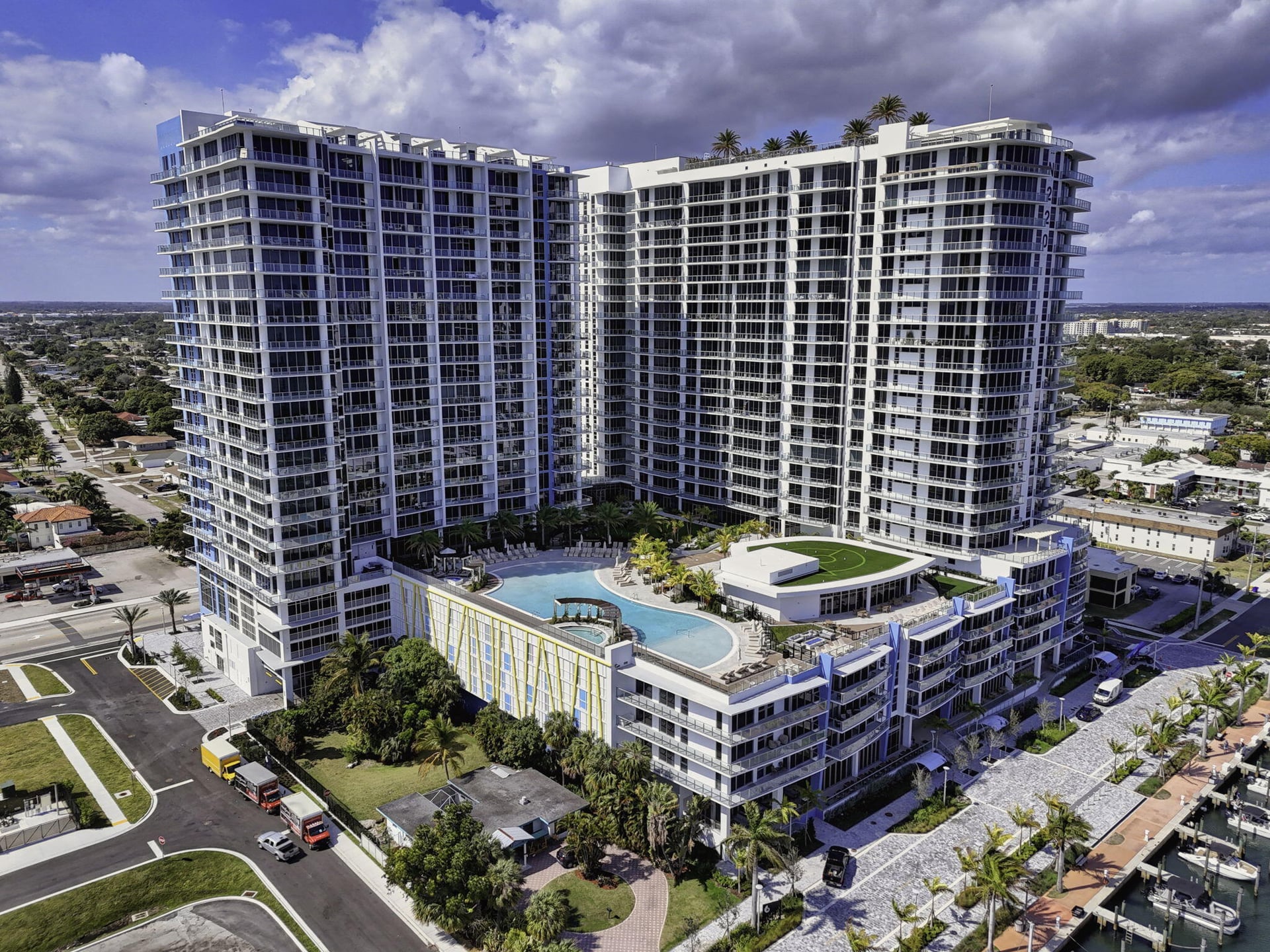 Nautilus 220 Unit 609 photo 3