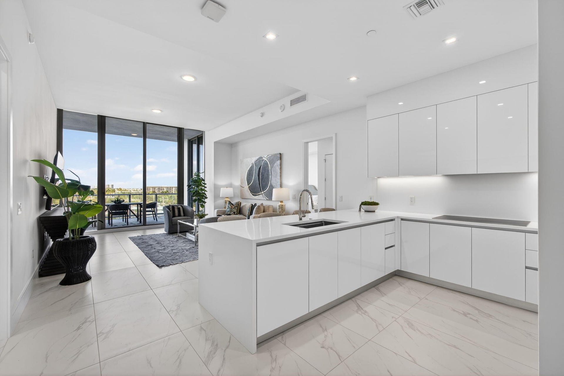Nautilus 220 Unit 609 photo 10