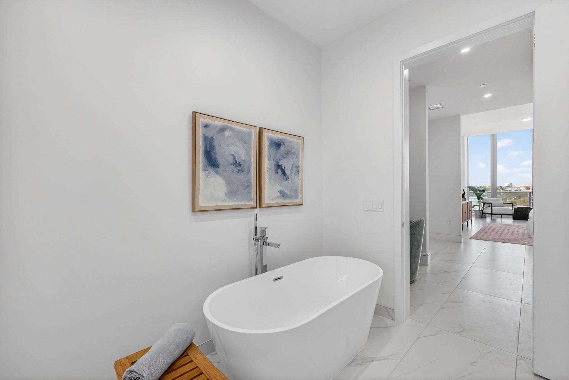 Nautilus 220 Unit 609 photo 38