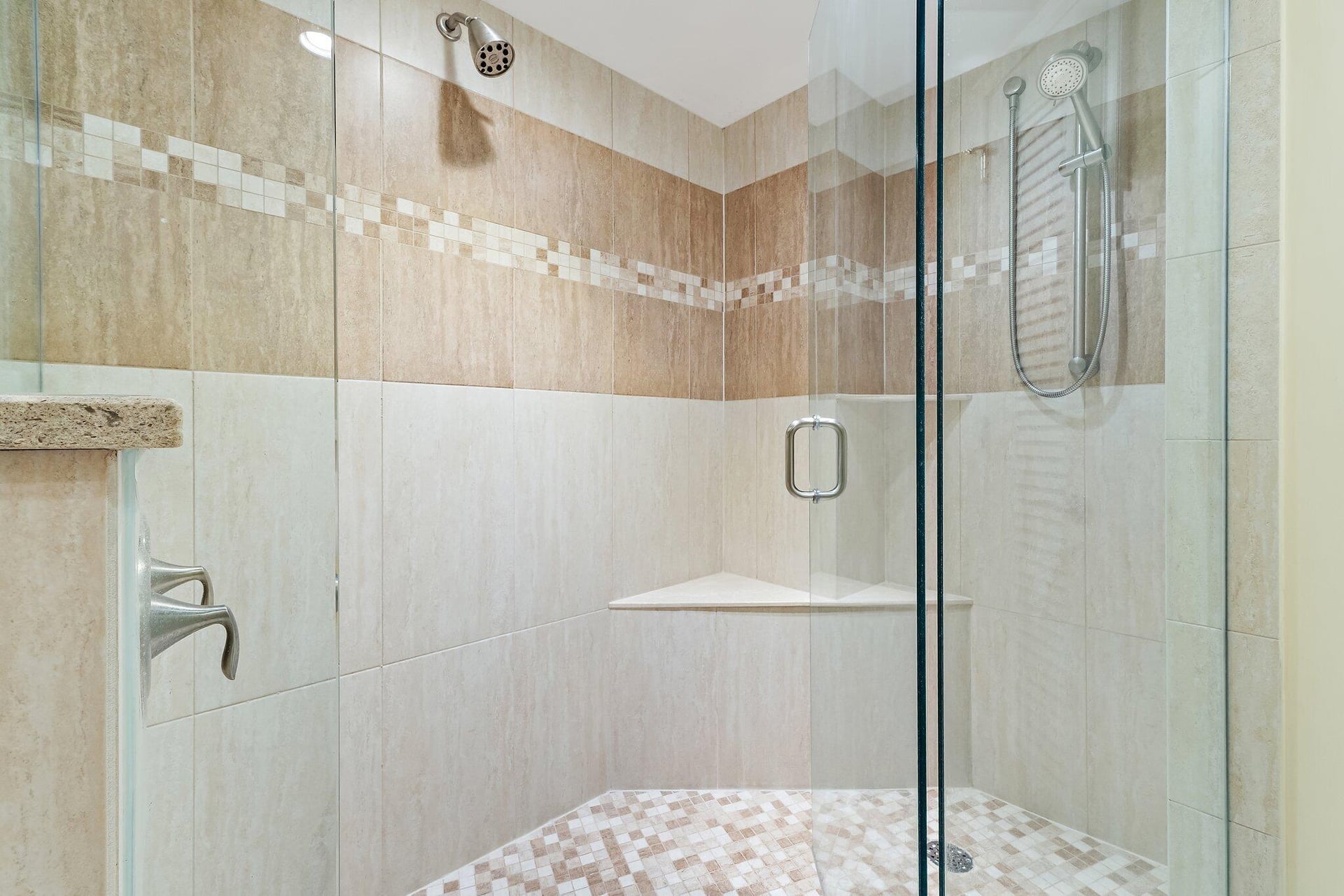 Unit 506 photo 38
