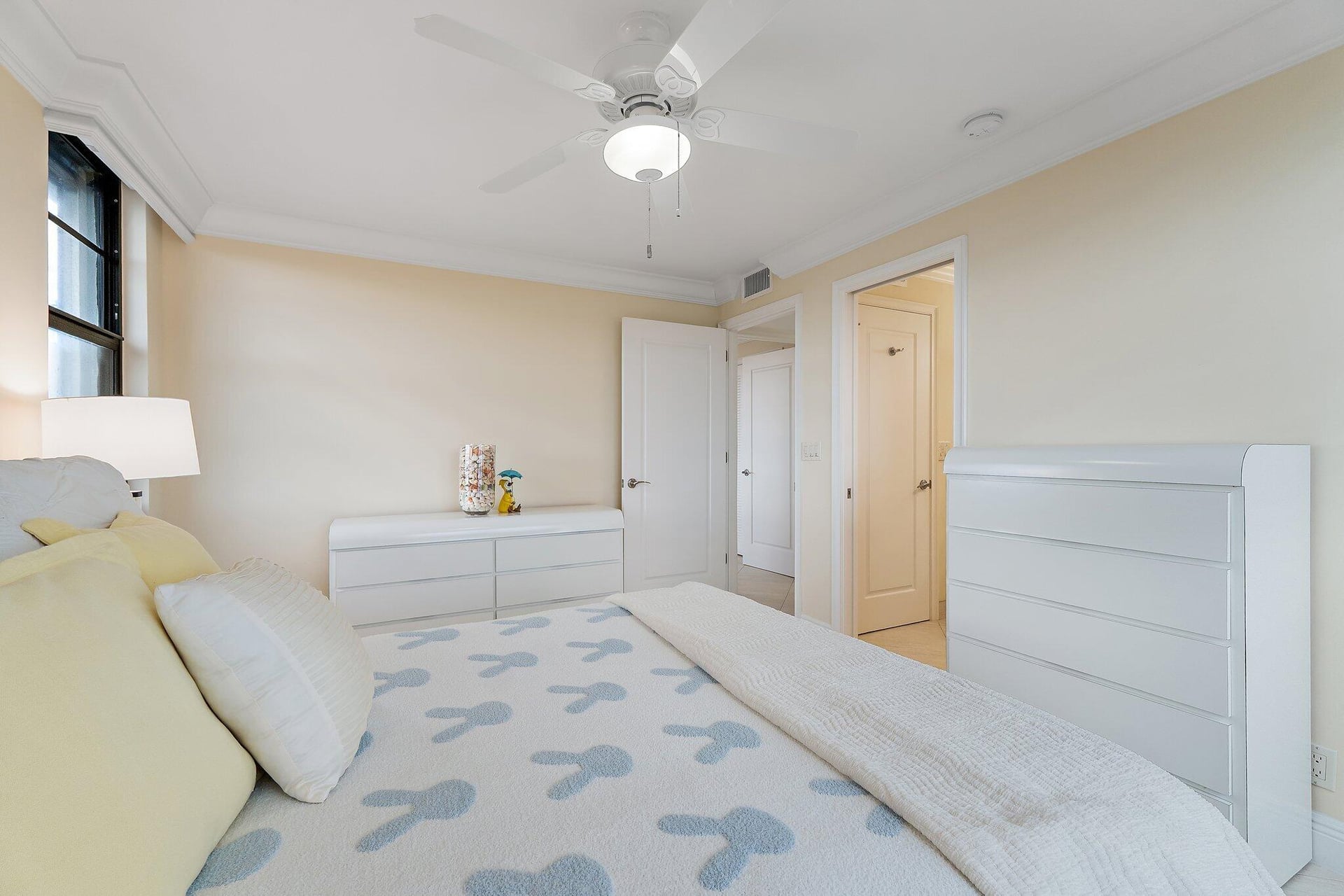 Unit 506 photo 47
