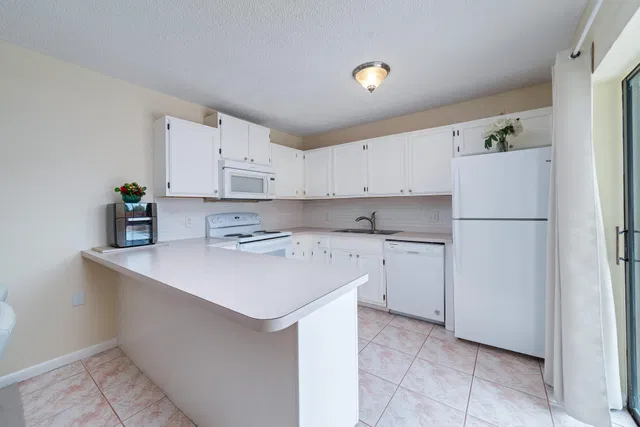 Residence photo 6
