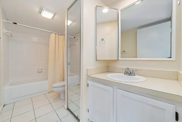 Residence photo 19