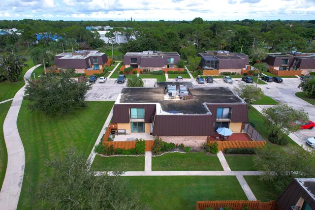 Residence photo 30