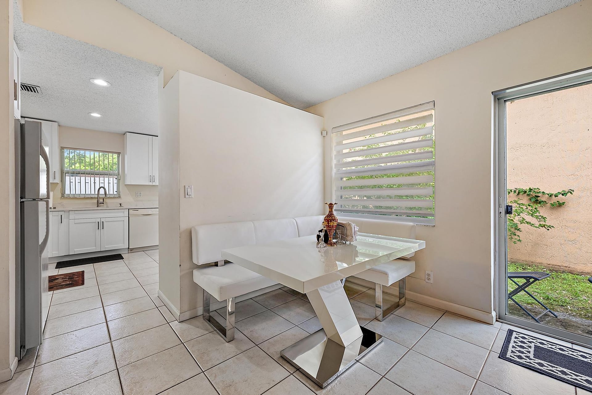  Residence photo 7