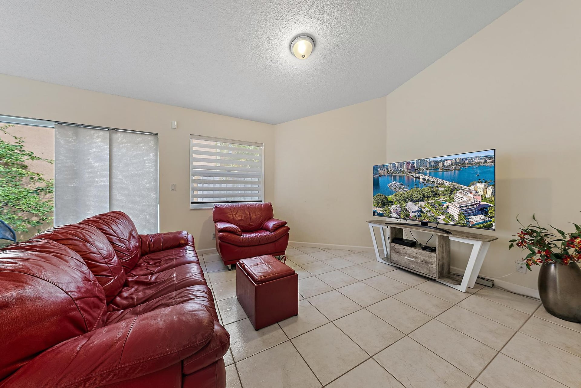  Residence photo 9