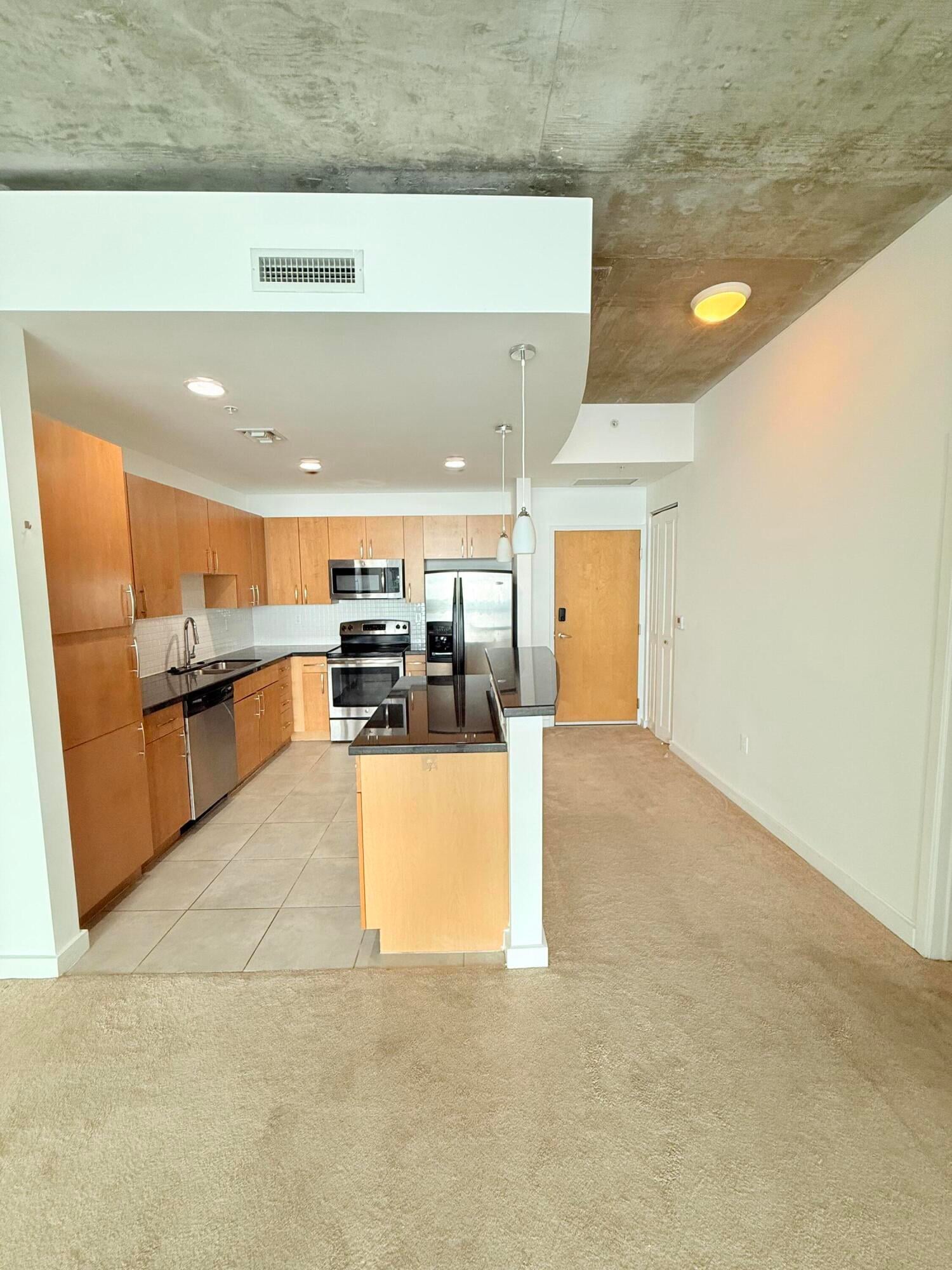 The Edge Unit 811 photo 23