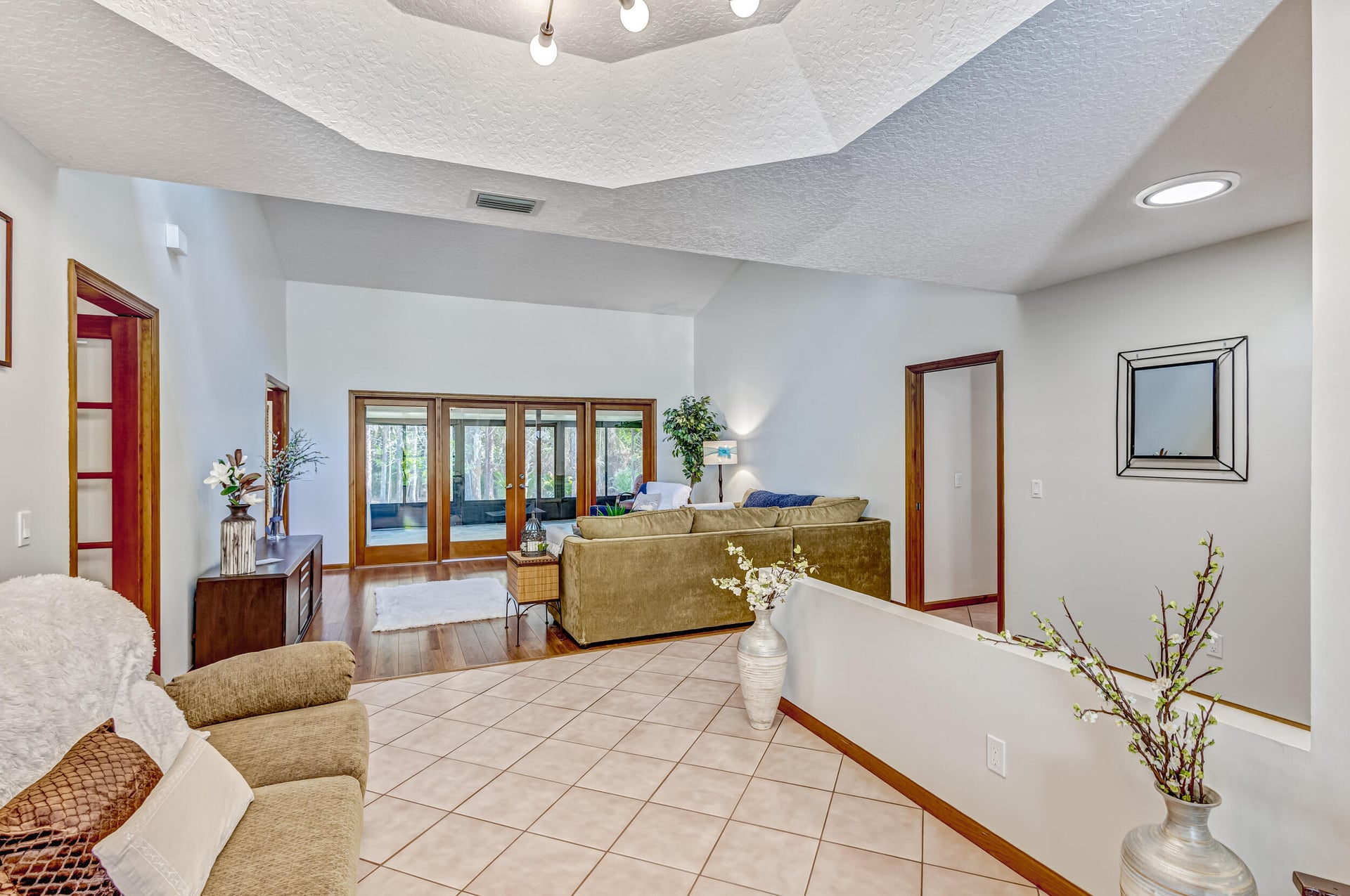 Residence photo 12