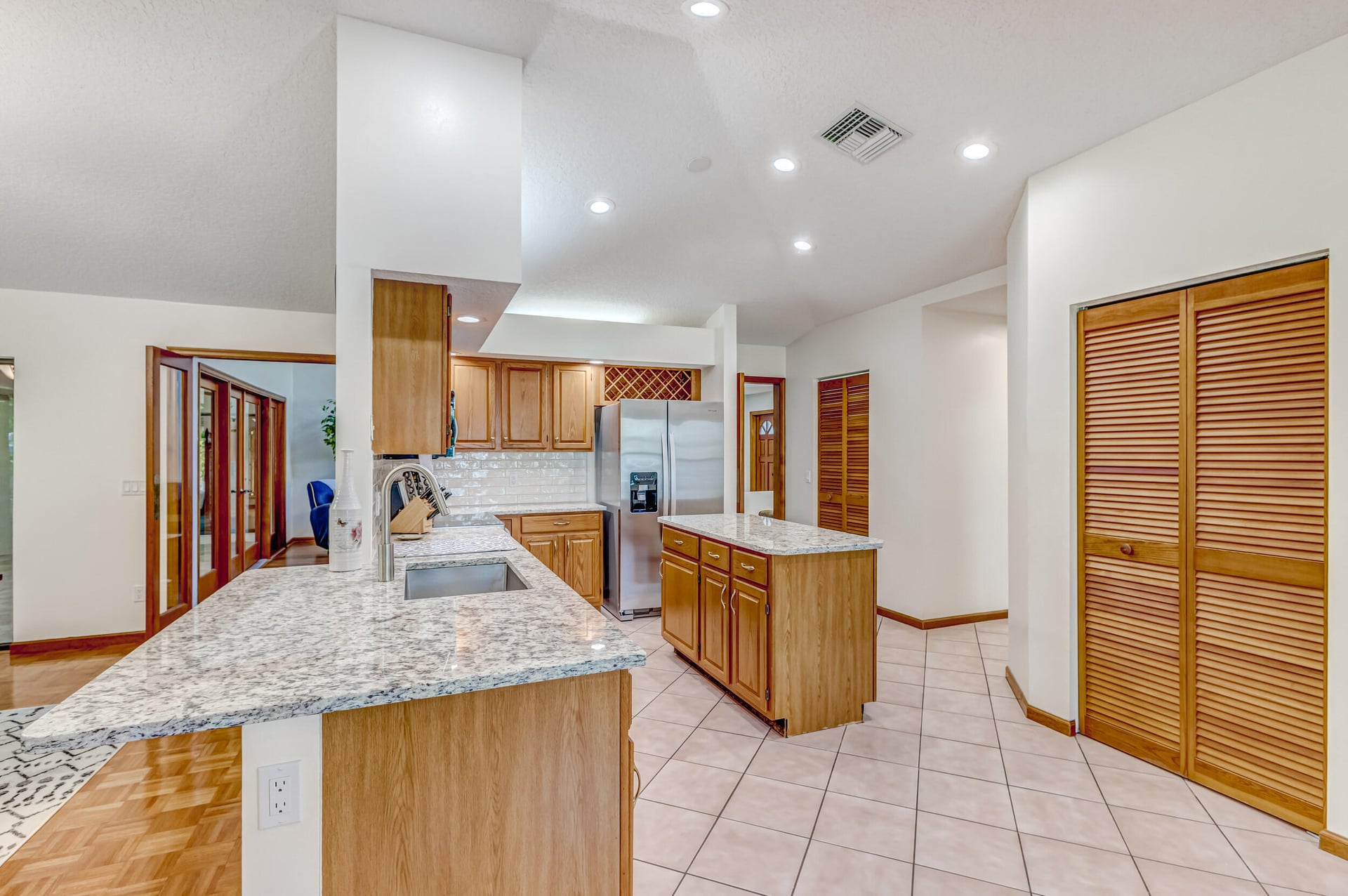 Residence photo 18