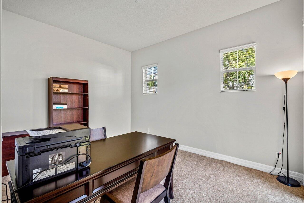  Residence photo 25