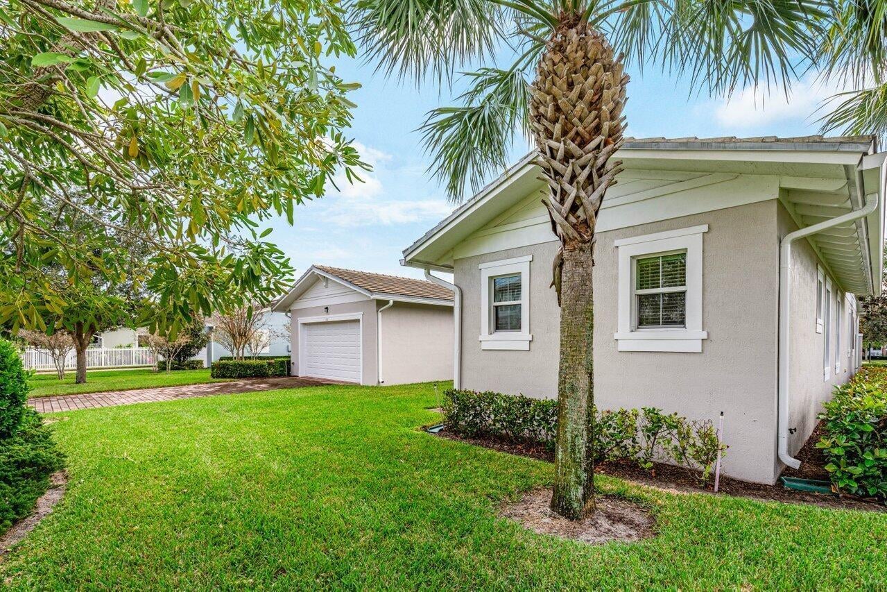  Residence photo 45
