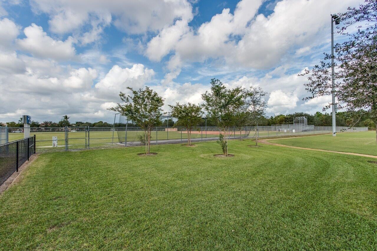  Residence photo 65