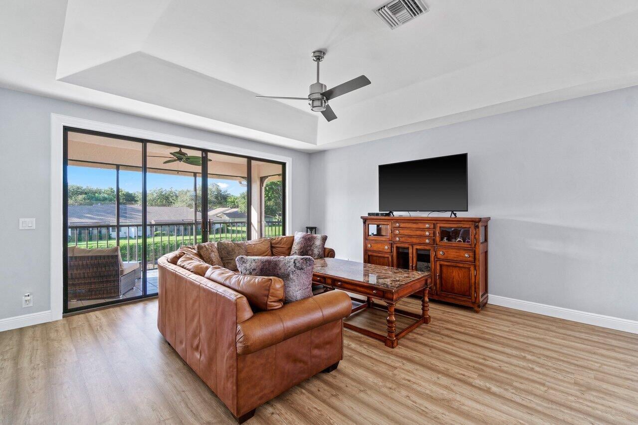  Residence photo 4