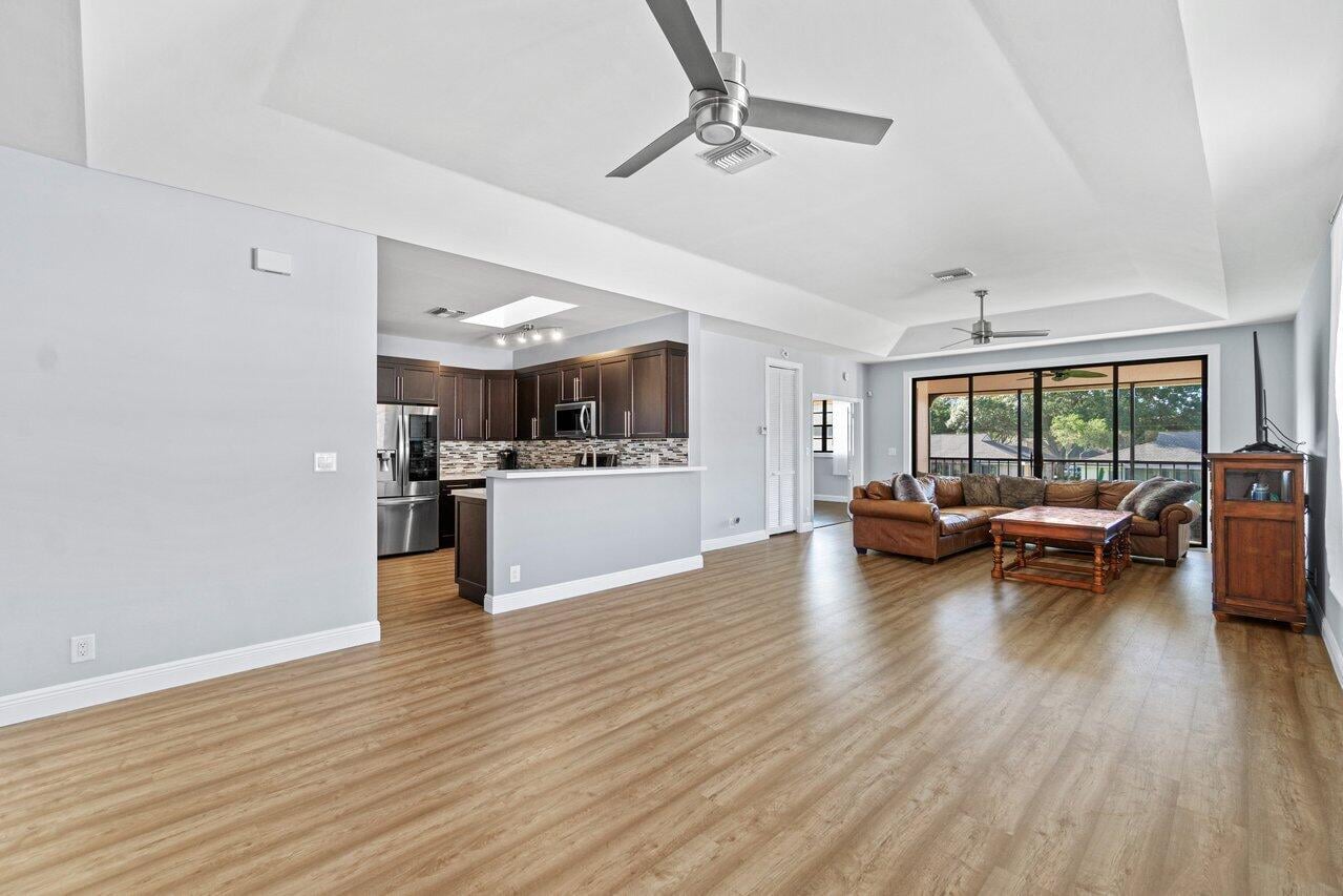  Residence photo 12