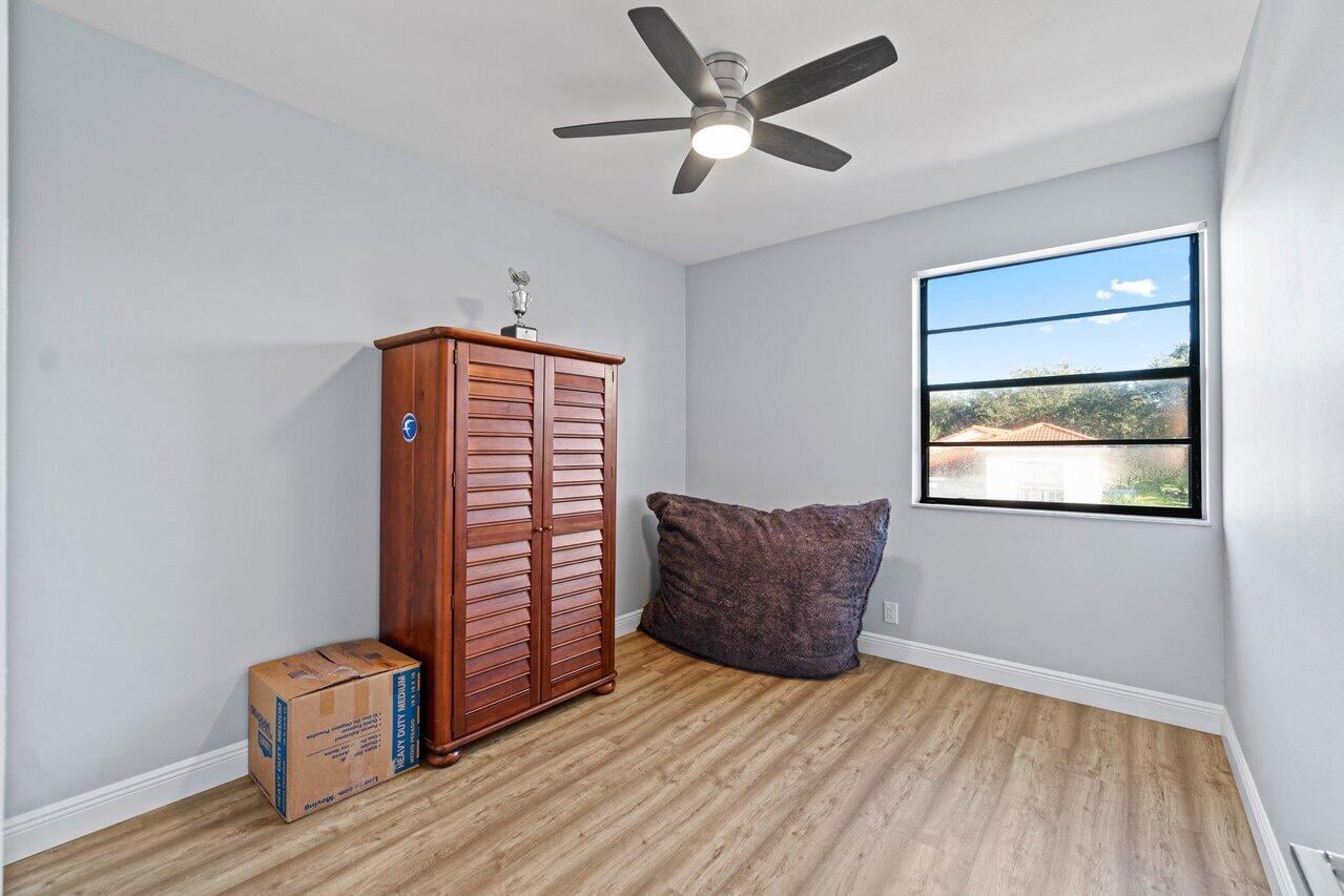  Residence photo 17