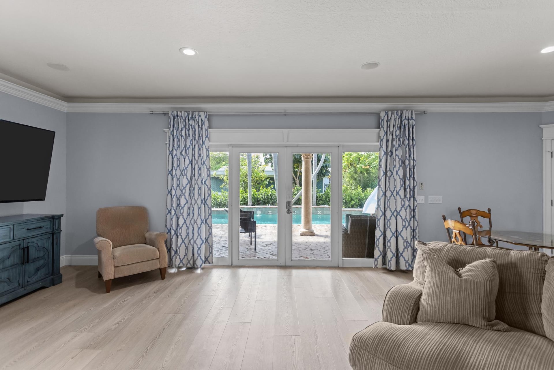 SoSo West Palm Beach Residence photo 11