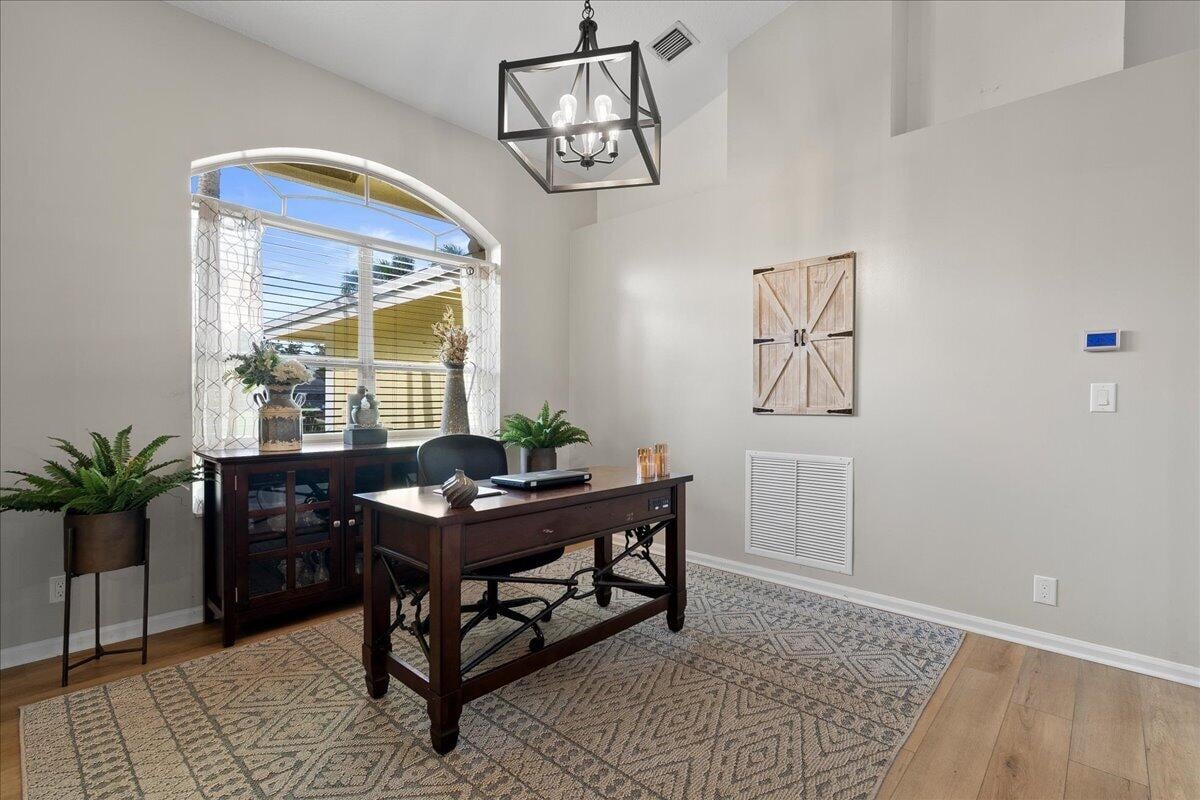  Residence photo 5