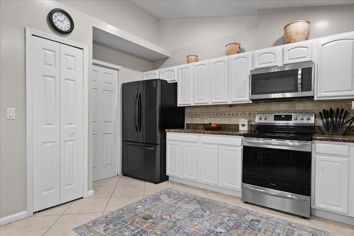  Residence photo 11