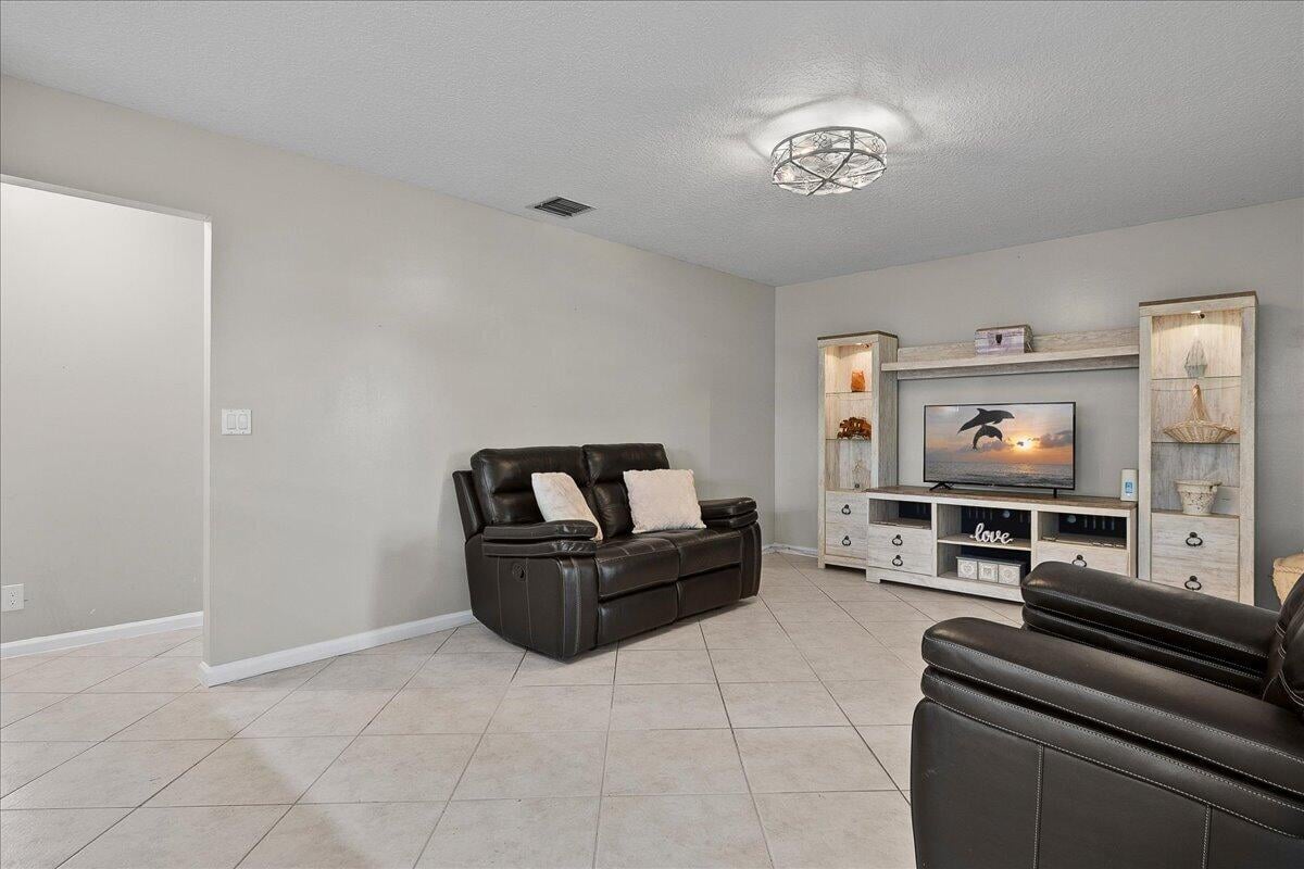  Residence photo 14