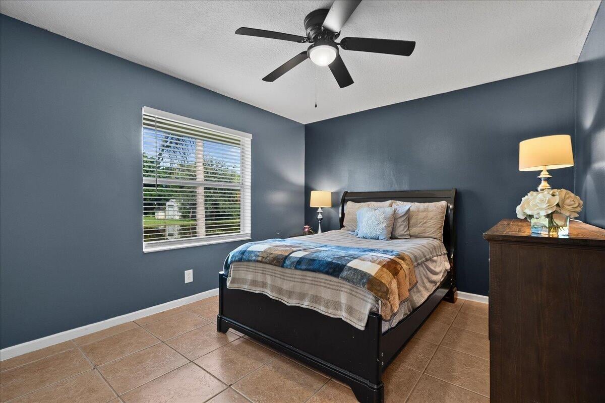  Residence photo 15
