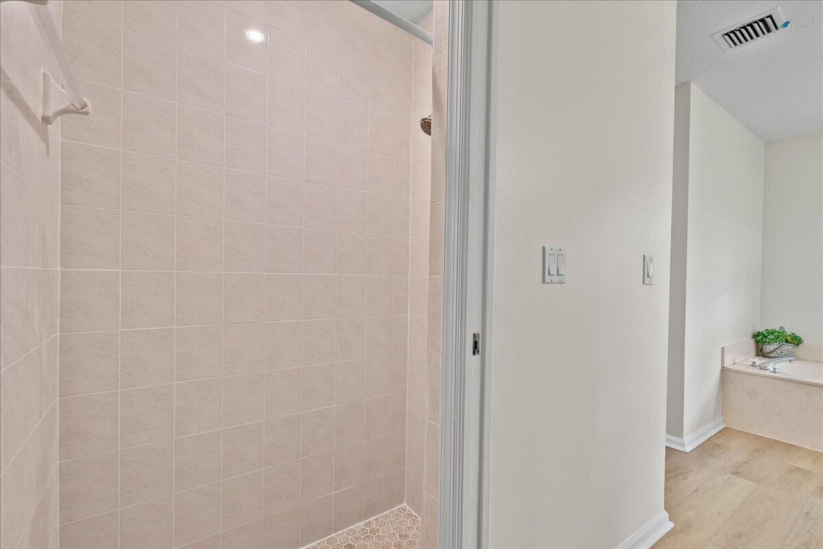  Residence photo 22