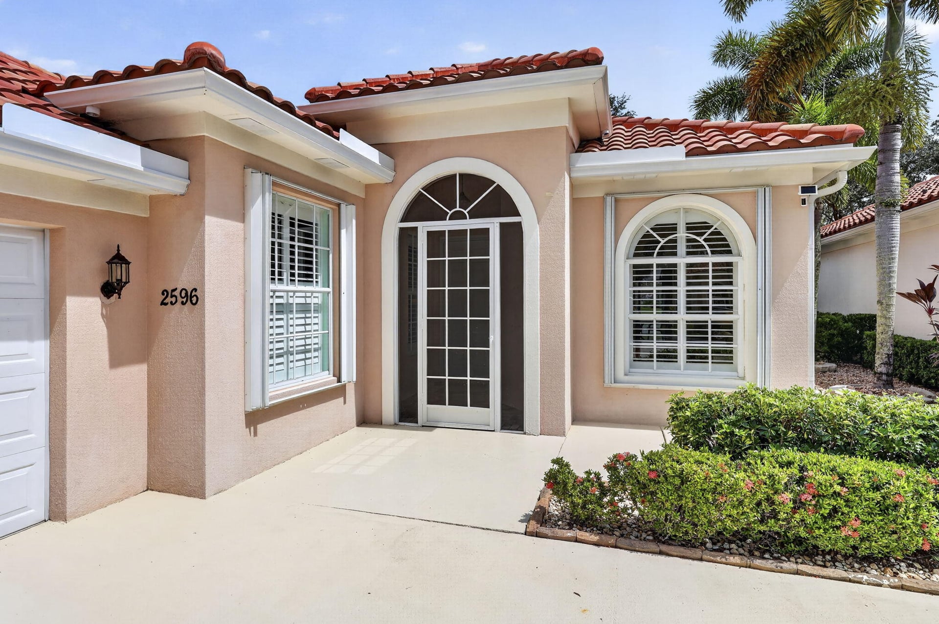 Residence photo 12